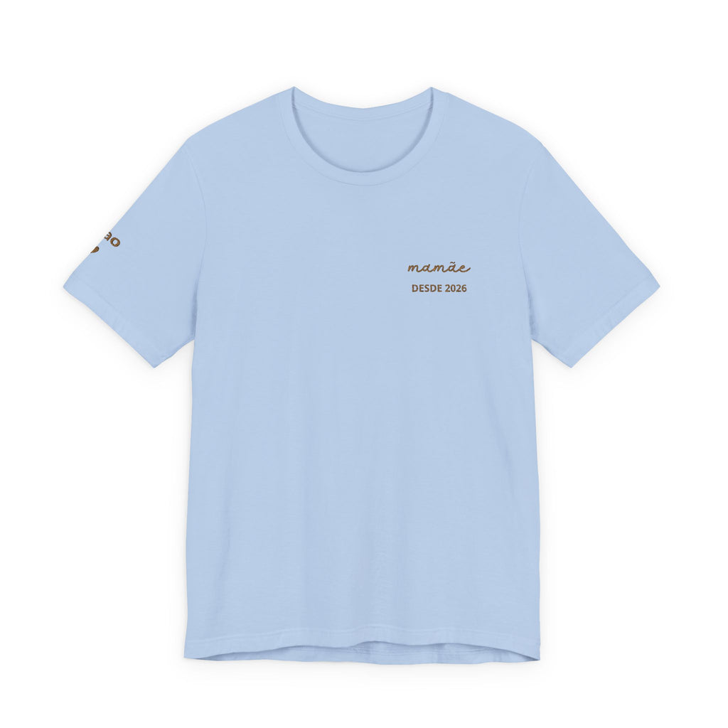 Camiseta Mamãe com Data Bordada no Peito e Nomes na Manga