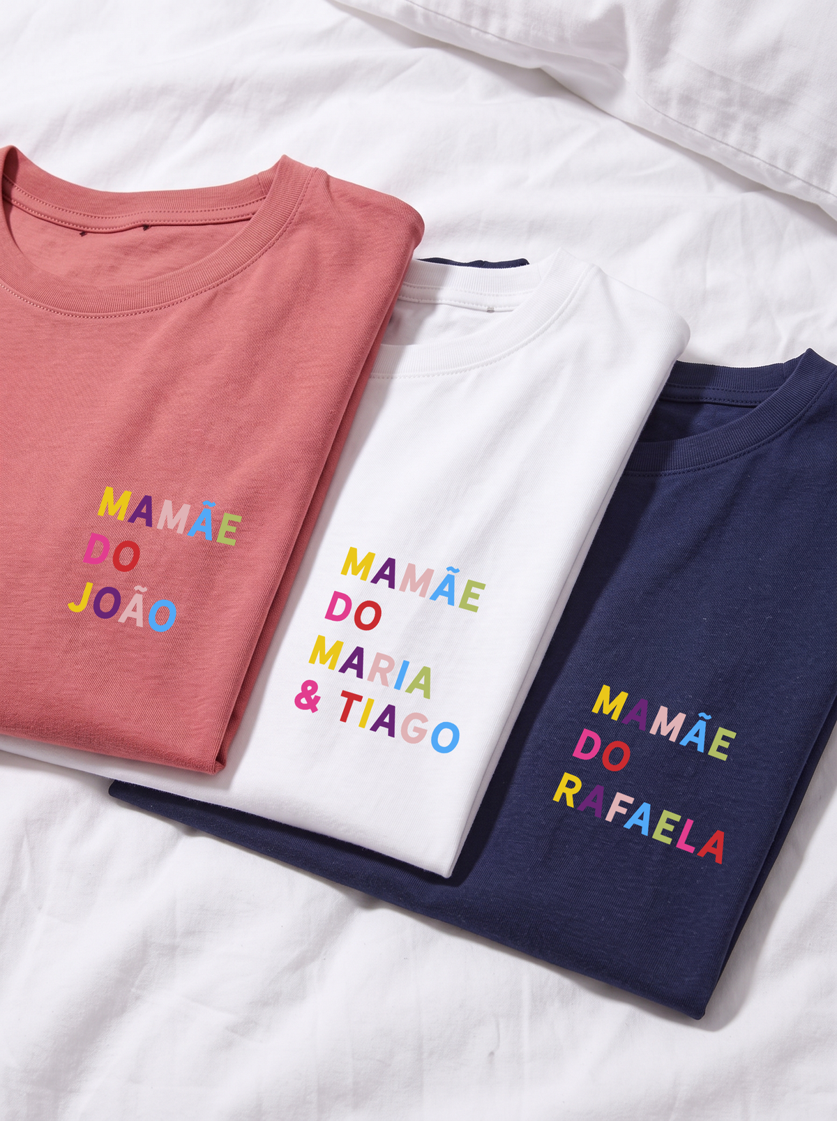 Camiseta Mamãe de Nome Multicolorido